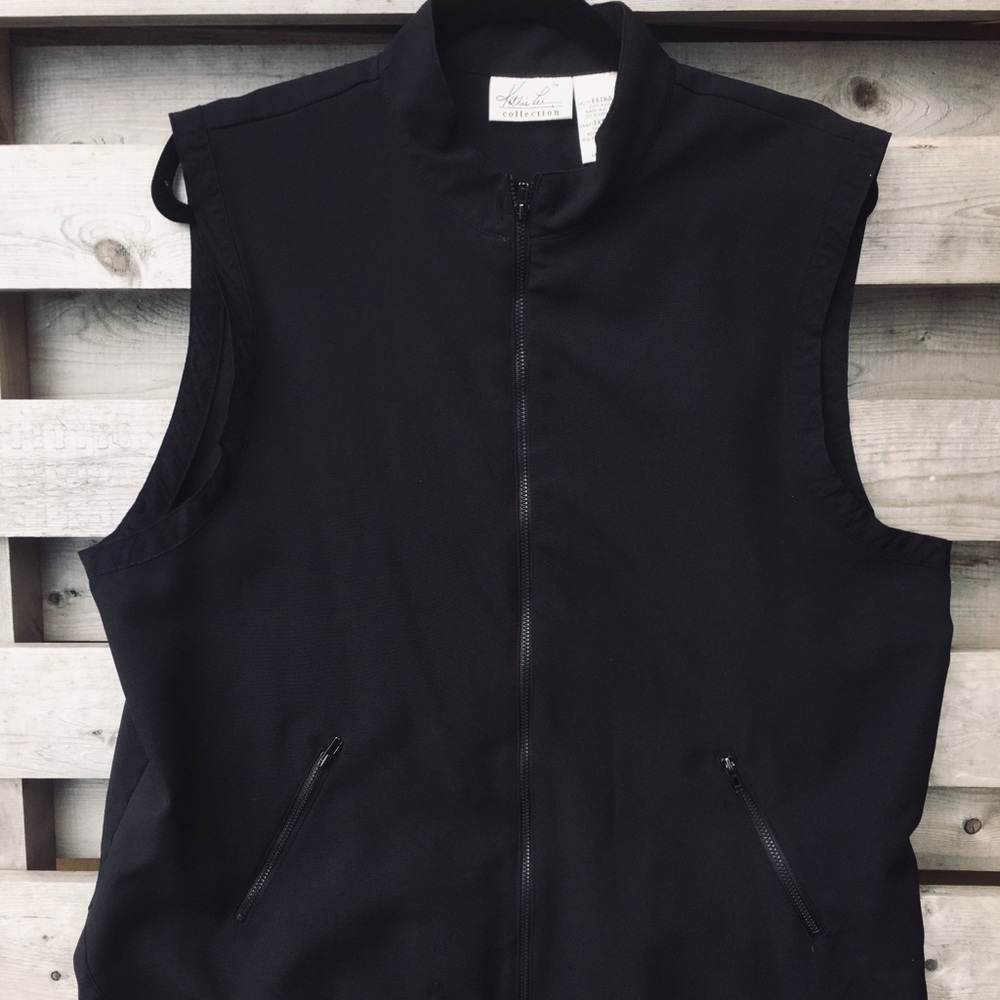 🎈SOLD🎈VTG Kathie Lee Collection Black Zip Vest